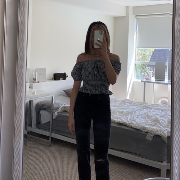 ✨Korean Brand Gingham Puff Top✨ - Picture 1 of 4